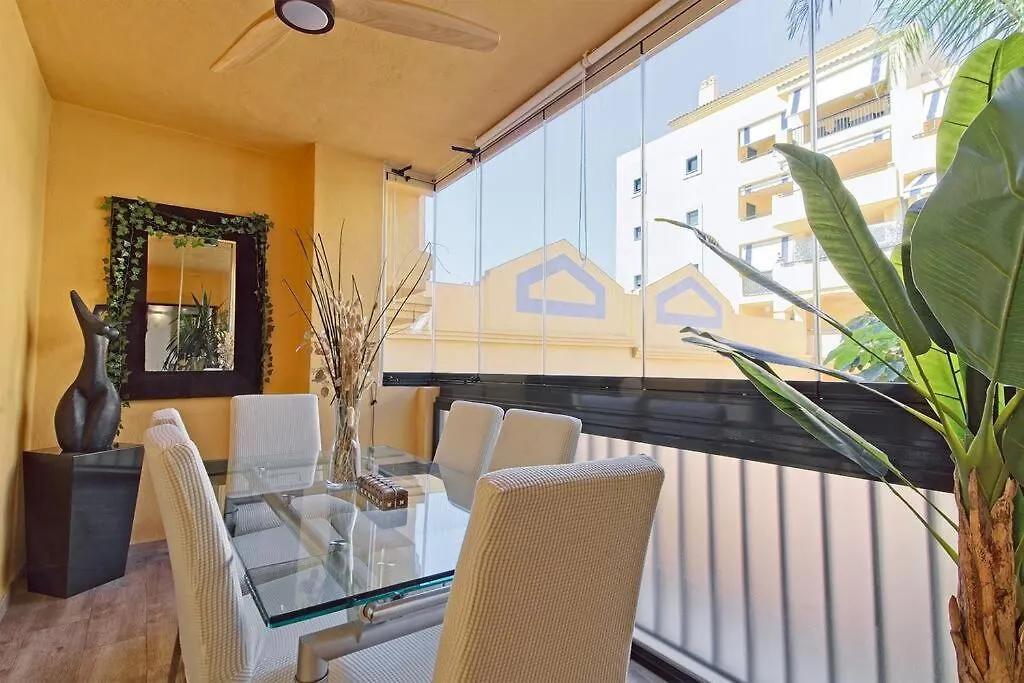 Contemporary, Luxury Living In The Best Location Μαρμπέλλα Ισπανία